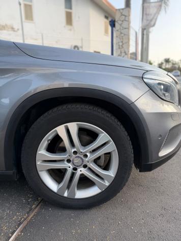 Mercedes-benz GLA 200 200 d Automatic 4Matic Premium - Foto 4