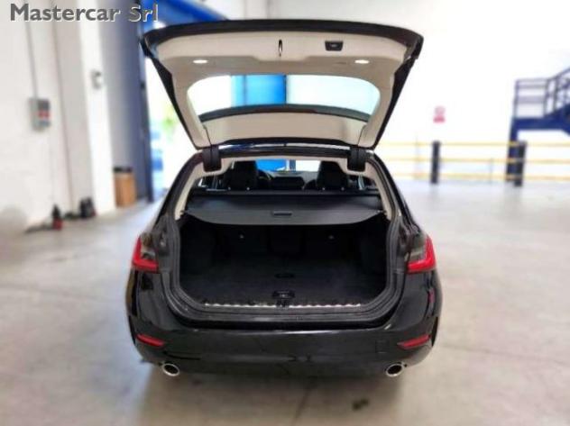 BMW 320 Serie 3 G21 Touring 320d Touring mhev 48V Sport A rif. 24125701 - Foto 10