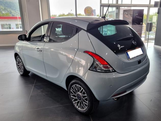 Lancia Ypsilon 1.0 FireFly 5 porte S&S Hybrid Gold Plus - Foto 4