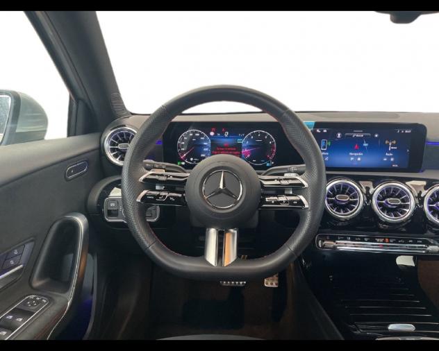 Mercedes-Benz Classe A - W177 2023 A 180 Edition AMG Line auto - Foto 4