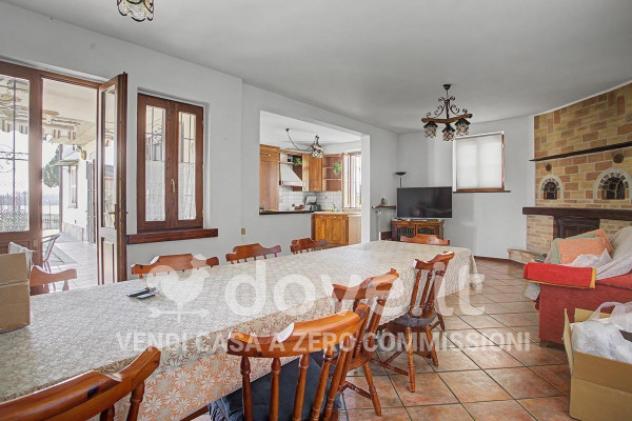 Villa di 180 m² con 4 locali e posto auto in vendita a Cocquio-Trevisago - Foto 4
