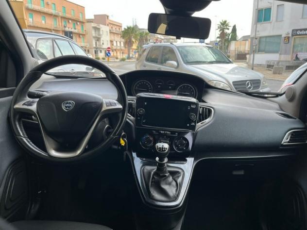 Lancia Ypsilon 1.0 FireFly 5 porte S&S Hybrid Gold - Foto 6