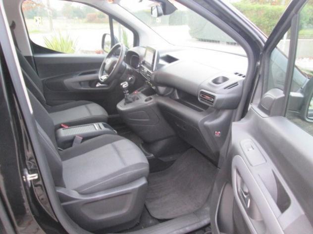 Toyota Proace City Verso 1.2 110 CV S&S L1 Lounge - Foto 7