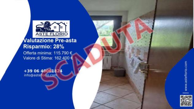 Immobile in asta di 156 m² con più di 5 locali e box auto in vendita a Cannara