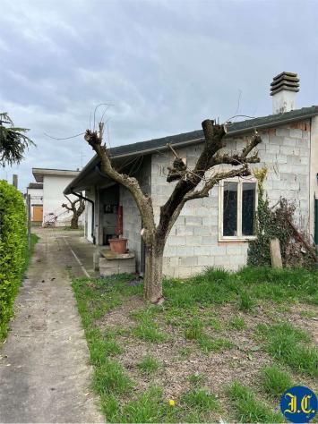 V005402 - CASA INDIPENDENTE DI AMPIE METRATURE CON CORTE PRIVATA - Foto 16