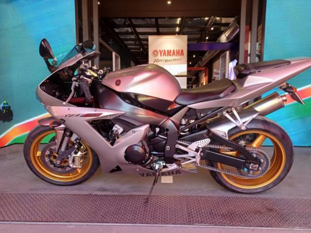 YAMAHA YZF R1 my 03 - Foto 2