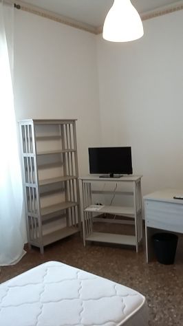 Camera a Studentessa - Foto 2
