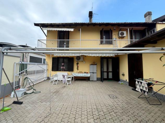 Villa in Vendita in zona VIALE PETRARCA