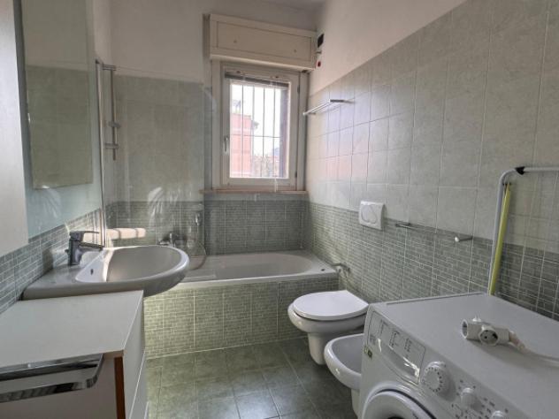 Appartamento di 55 m² con 2 locali e box auto in affitto a Milano - Foto 11