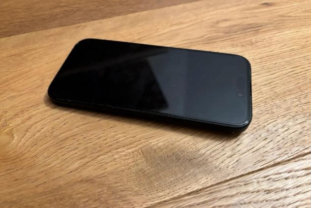 iPhone 15 nero - Foto 4