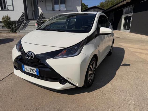 TOYOTA Aygo 1.0 VVT-i 69 CV 5 porte x-black TSS rif. 23803099 - Foto 6