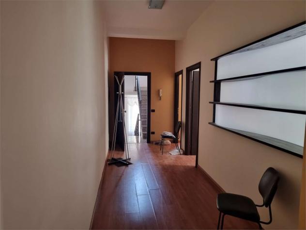 V004334 - APPARTAMENTO 100MQ RISTRUTTURATO - Foto 3