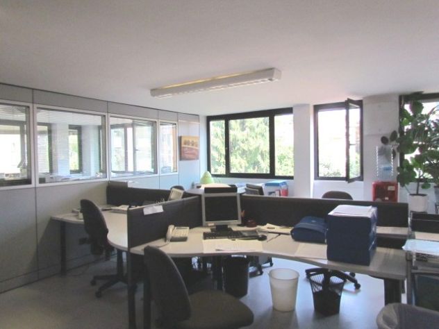 Affittasi stanze e postazioni di lavoro in studio professionale - Foto 3