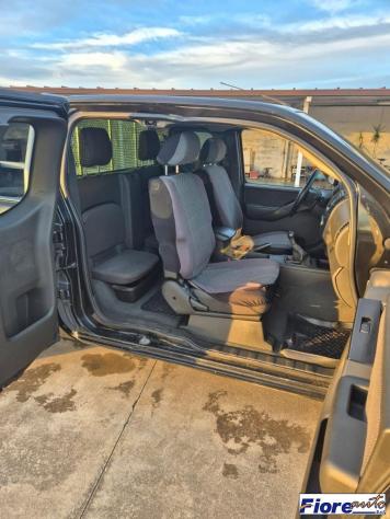 NISSAN NAVARA KING CAB 4WD SE - Foto 9
