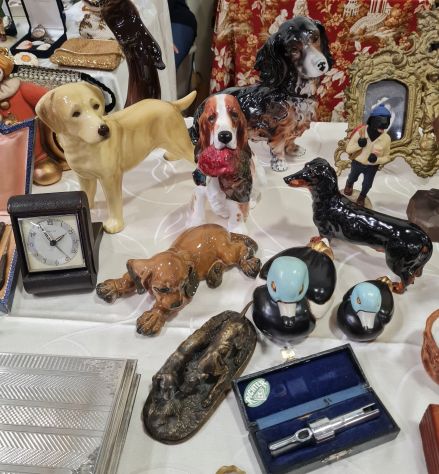 Cani porcellana vintage mini collezione ,figurine   firmate in ottime condizioni