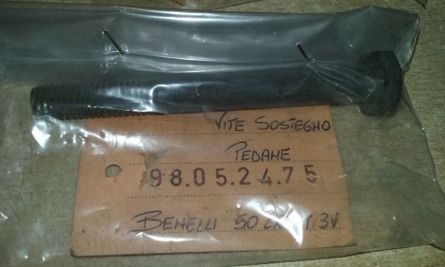 Vite sostegno pedane Benelli 50 cc Export 3 velocità GB 98052475