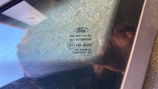 Deflettore anteriore SX Ford Fiesta del 2011 (8A61-A29711) - Foto 3
