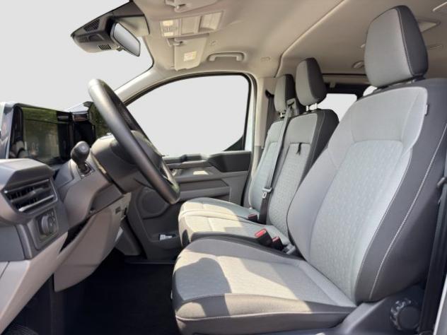 FORD Tourneo Custom 2°s 320 2.0 EcoBlue 170CV aut. PL Titanium rif. 23862794 - Foto 10
