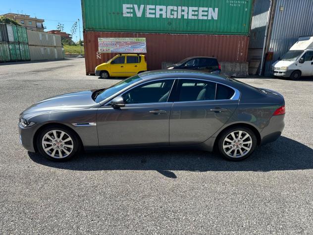 Jaguar XE 2.0 D Turbo aut. Pure PELLE NAVI - Foto 4