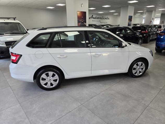 Skoda Fabia 1.4 TDI 90 CV Wagon 2017 km 91000 - Foto 6