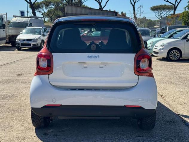 SMART ForTwo 1.0cc 71cv AUTOMATICA CRUISE CONTROL NAVIG. rif. 24097808 - Foto 4