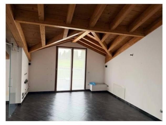 Immobile in asta di 121 m² con più di 5 locali in vendita a Cassago Brianza - Foto 8