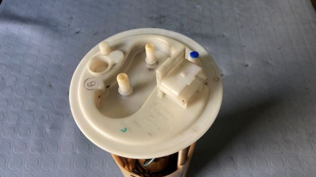 Pompa carburante Alfa Romeo 156 1.9JTD del 2000 (0580303012) - Foto 3