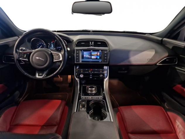 JAGUAR XE 2.0 D Turbo 180CV aut. R-Sport rif. 23349680 - Foto 9