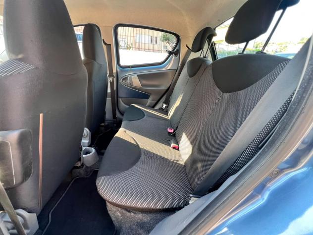 Toyota Aygo 1.0 12V VVT-i 5 porte - Foto 10