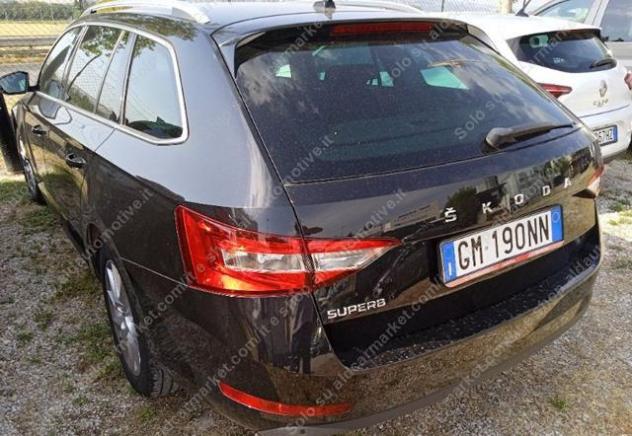 SKODA Superb 2.0 TDI EVO 150 CV SCR DSG Wagon Style rif. 24035104 - Foto 3