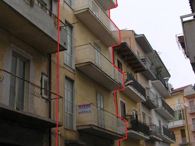 Lamezia Terme vendesi casa indipendente 5 vani 280 Mq