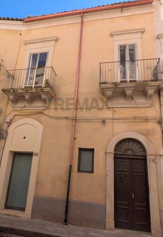 Casa Indipendente in vendita a Ragusa, Centro