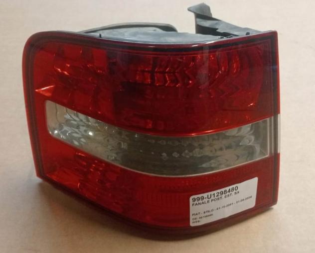 FANALE POST. EST. SX 999-U1298480 Parti elettriche Fanaleria Fanali Fanale post. sx. FIAT - STILO - 01-10-2001 - 01-06-2009