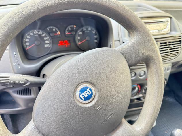FIAT PUNTO 1.3 MULTIJET DIESEL 5 PORTE CLIMATIZZATA - Foto 9