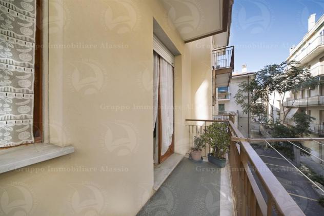 Alassio centro, vendesi spazioso Trilocale - Foto 2