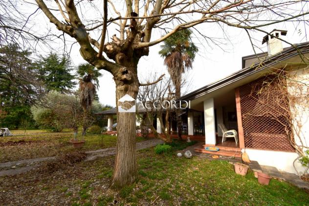 CASA INDIPENDENTE di 10 vani e di 400 mq (GODEGA DI SANT'URBANO) rif. AKP72_4 - Foto 2