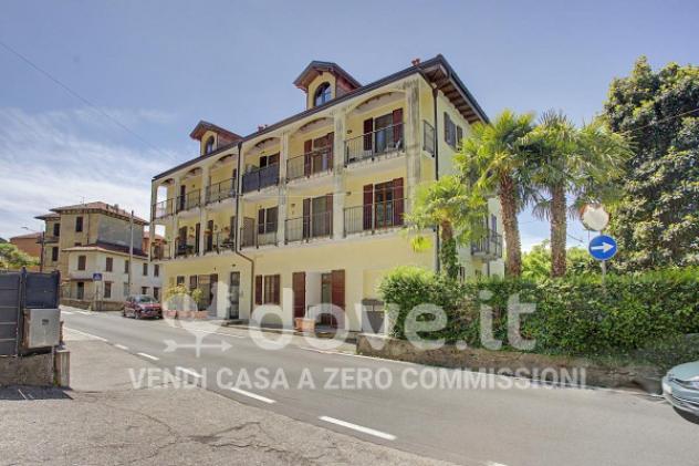 Appartamento di 56 m² con 1 locale e posto auto in vendita a Maccagno con Pino e Veddasca