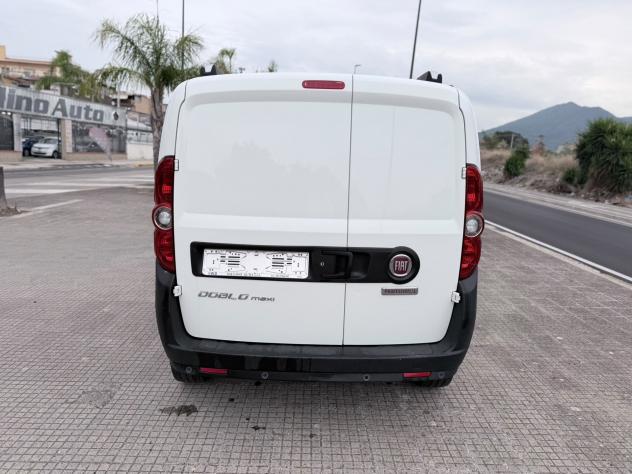 Fiat Doblo Dobl1.6 MJT 105CV S&S PL-TN Cargo Maxi Easy - Foto 6