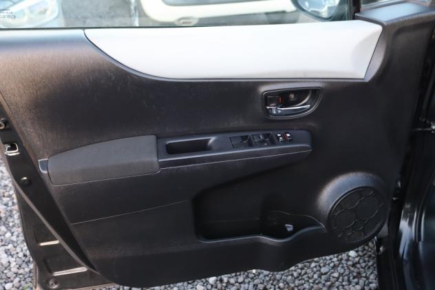 Toyota Yaris 1.5 Hybrid 5 porte Lounge - Foto 10