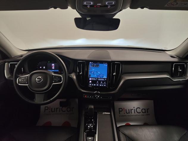 Volvo XC60 B4 197cv MHEV auto Core Pelle Telecamera Cerchi19 - Foto 3