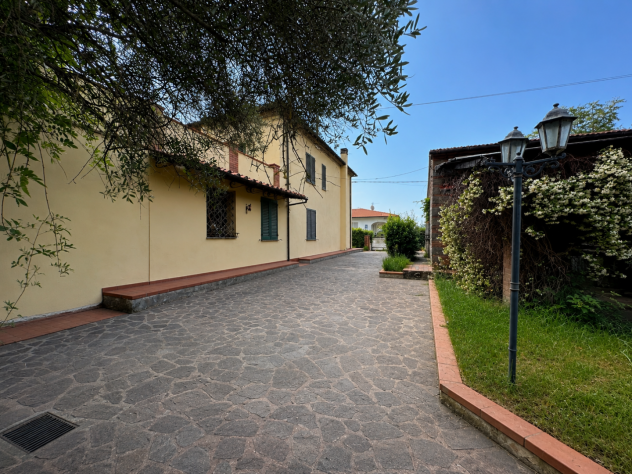 Casa semindipendente in vendita a Larciano 280 mq Rif: 1417181