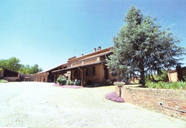 Recintati in mattoni - 4 ha di vita agreste - Foto 3