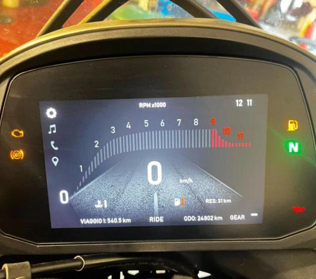 MOTO MORINI X-Cape 650 CERCHI A RAGGI - Foto 3