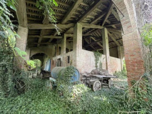 Immobile in asta di 413 m² con più di 5 locali in vendita a Correggio - Foto 3