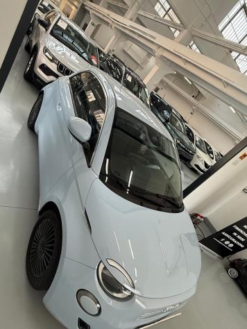 Fiat 500 500e Berlina 42 kWh Icon - Foto 5