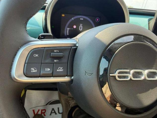 Fiat 600 1.2 hybrid 145cv auto FULL OPTIONAL / PROMO FIN - Foto 9