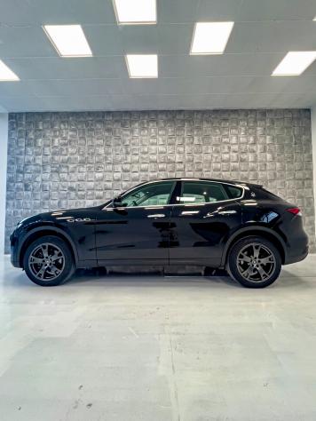 Maserati Levante V6 AWD Executive - Foto 8