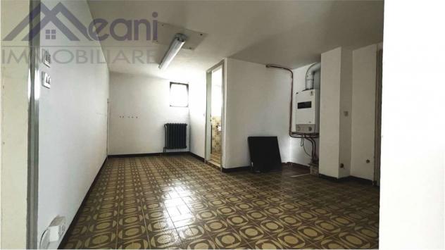 455 - VENDUTO - MAGAZZINO CON RISCALDAMENTO DI 150 MQ.CA. - Foto 5
