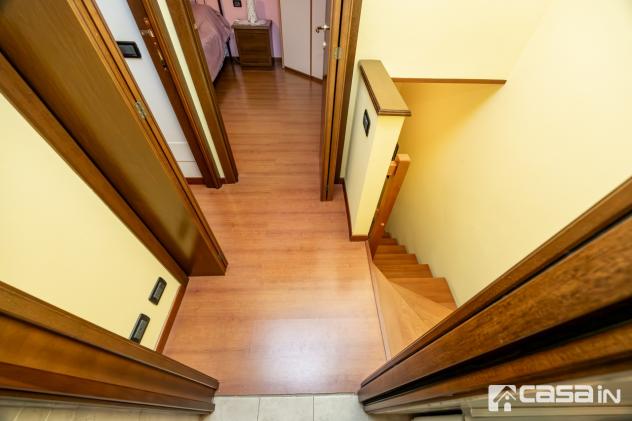 ARZAGO D'ADDA, 3 LOCALI DUPLEX con CANTINA e BOX
In zona tranquilla, proponiamo in vendita esclusiva luminoso appartamento di 3 locali oltre doppi s - Foto 18