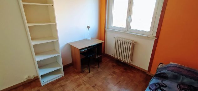 Stanza singola in ampio appartamento ristrutturato - Foto 3
